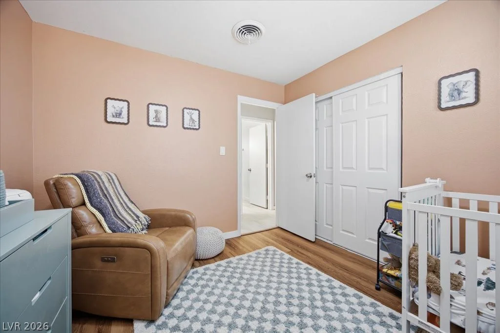 4221 Esmeralda, Las Vegas, NV 89102