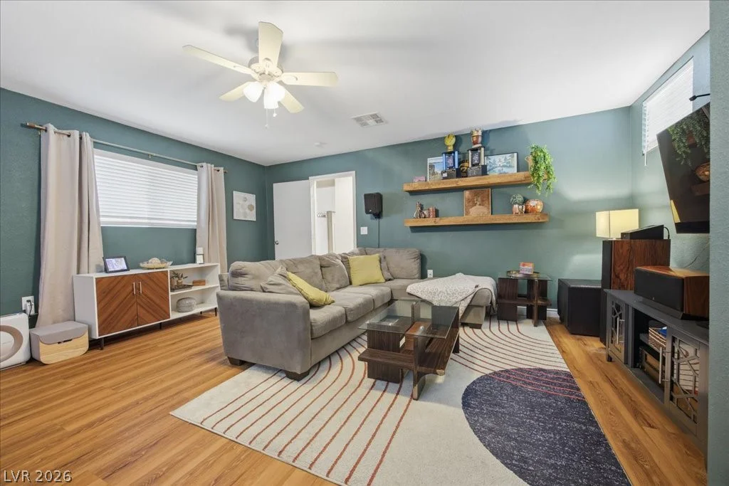 4221 Esmeralda, Las Vegas, NV 89102