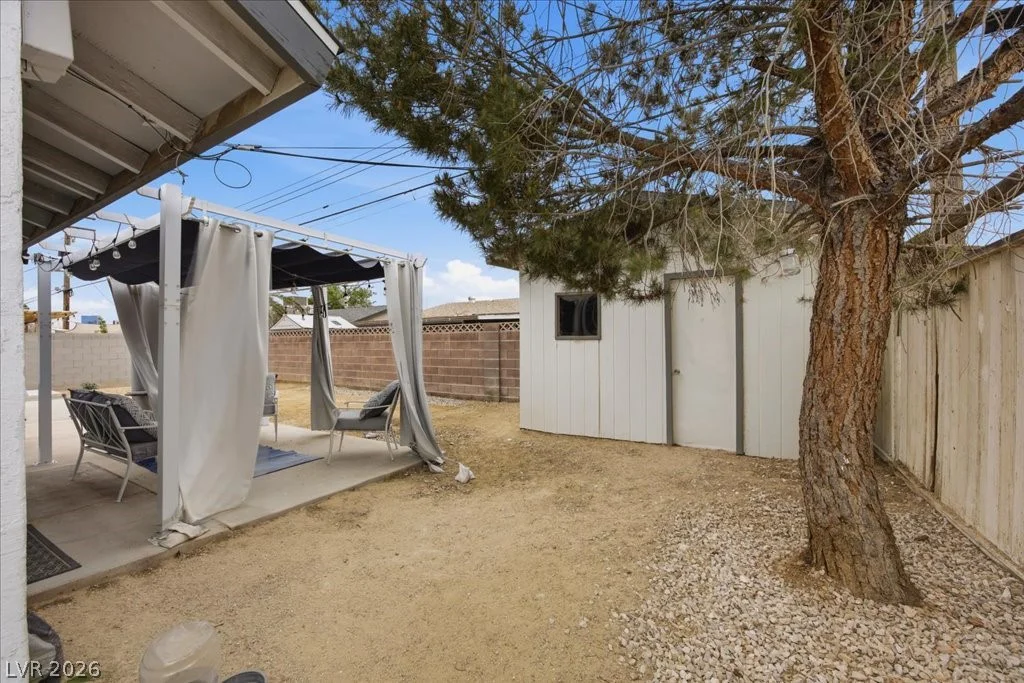 4221 Esmeralda, Las Vegas, NV 89102