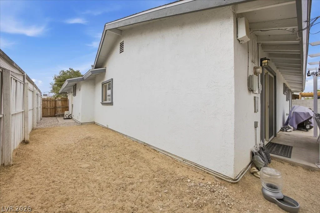 4221 Esmeralda, Las Vegas, NV 89102