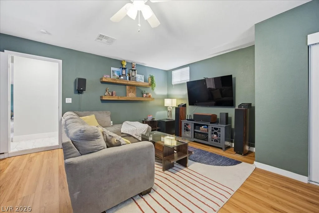 4221 Esmeralda, Las Vegas, NV 89102