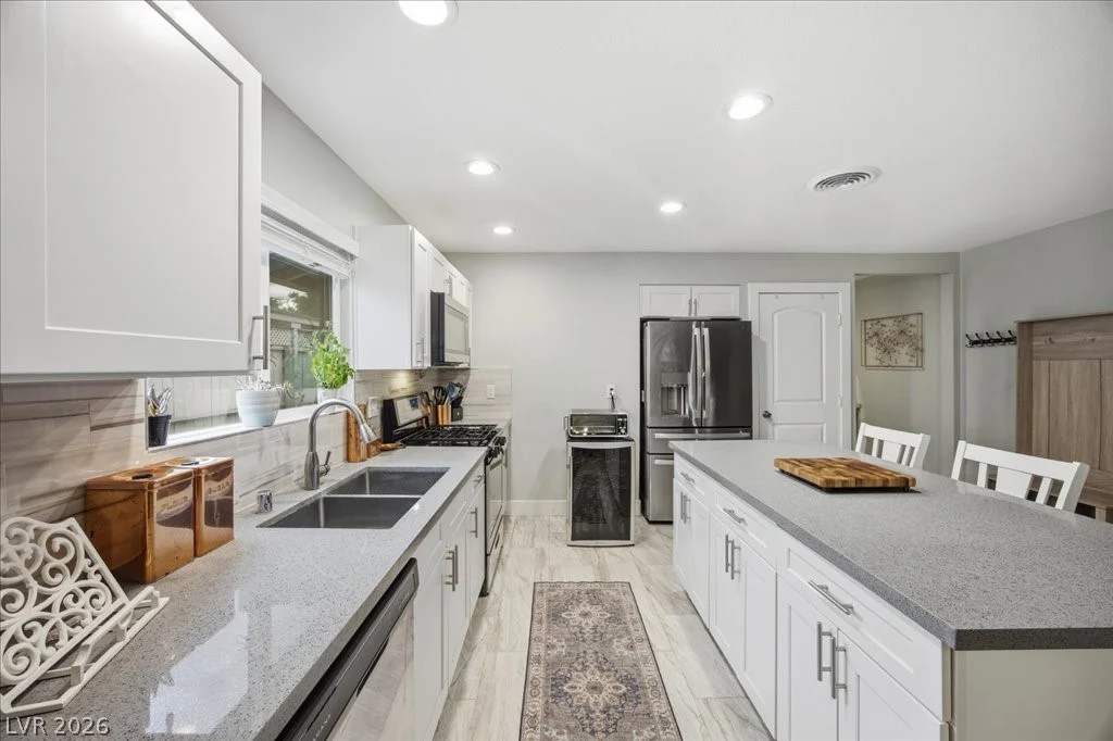 4221 Esmeralda, Las Vegas, NV 89102