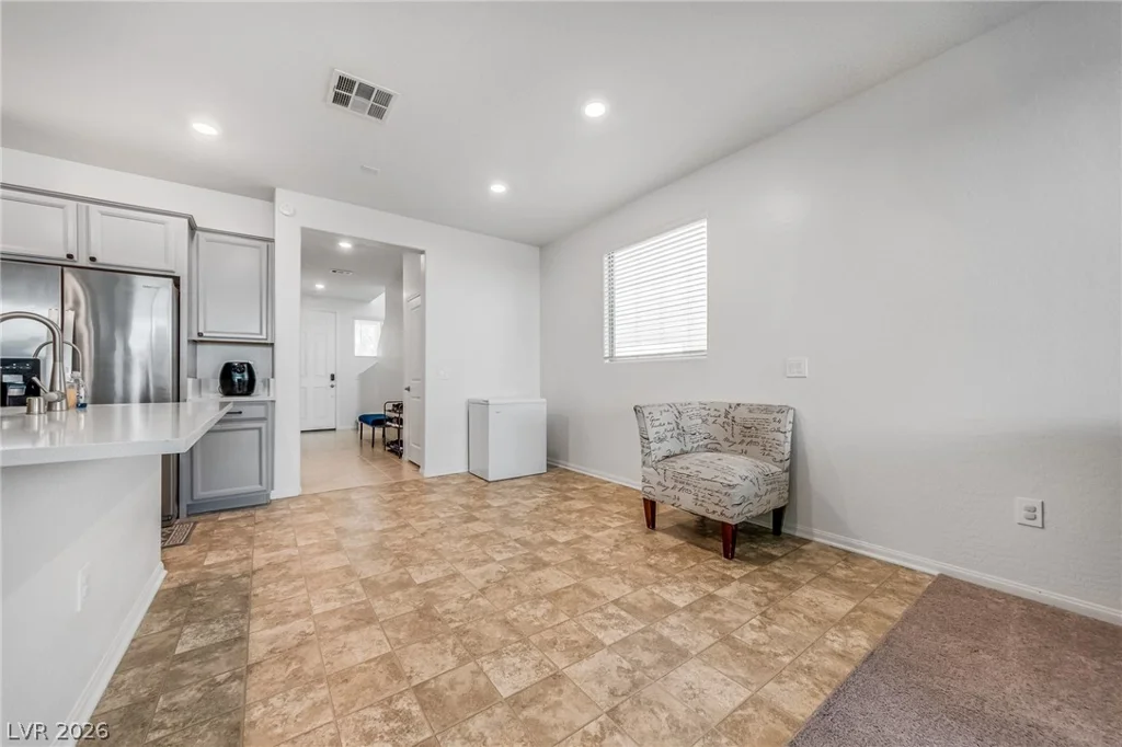6329 Voss, North Las Vegas, NV 89081