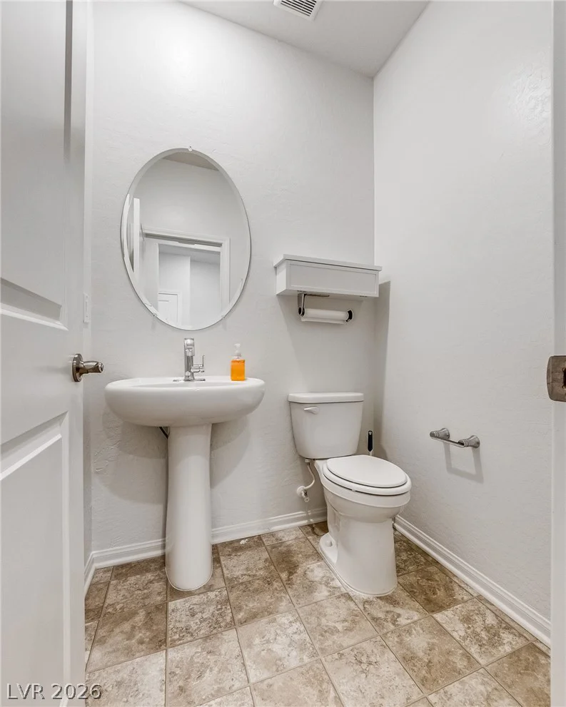 6329 Voss, North Las Vegas, NV 89081