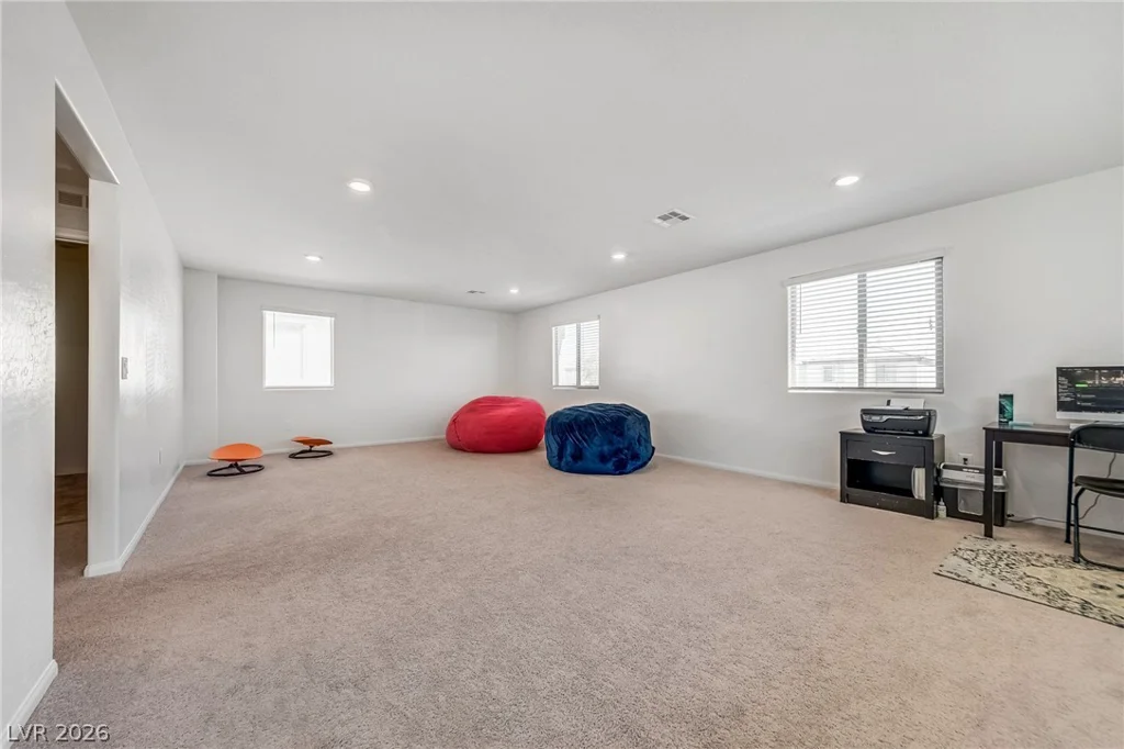6329 Voss, North Las Vegas, NV 89081