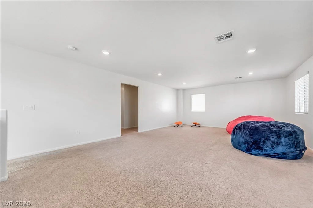 6329 Voss, North Las Vegas, NV 89081