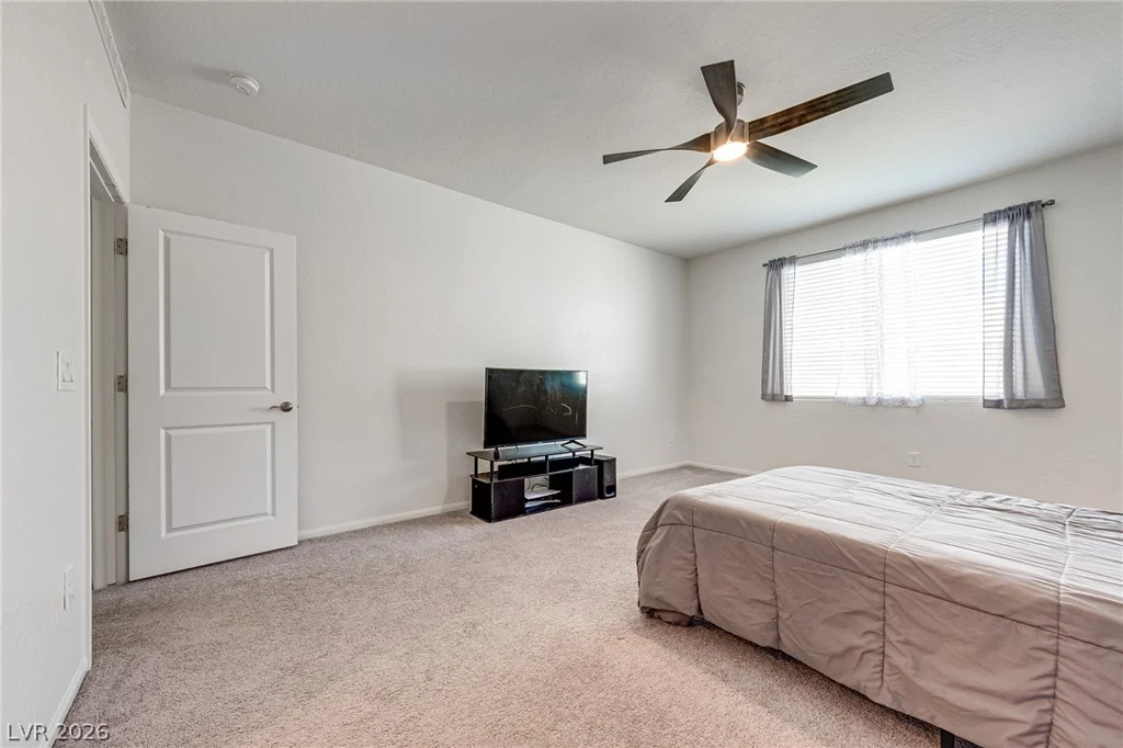 6329 Voss, North Las Vegas, NV 89081