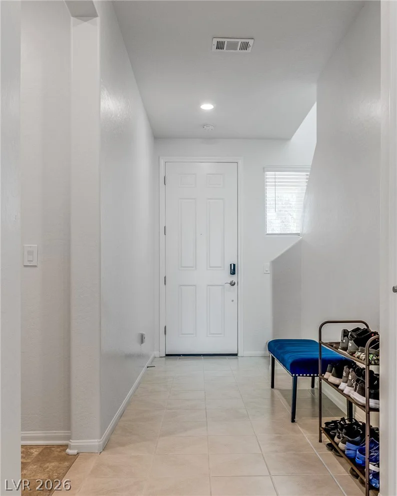 6329 Voss, North Las Vegas, NV 89081