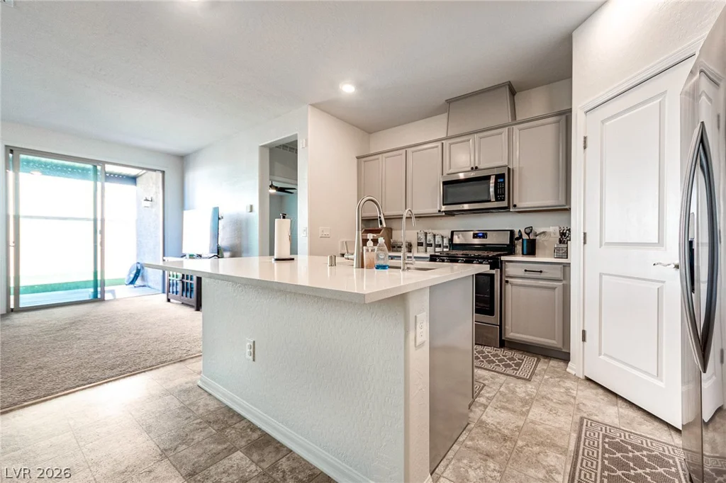 6329 Voss, North Las Vegas, NV 89081