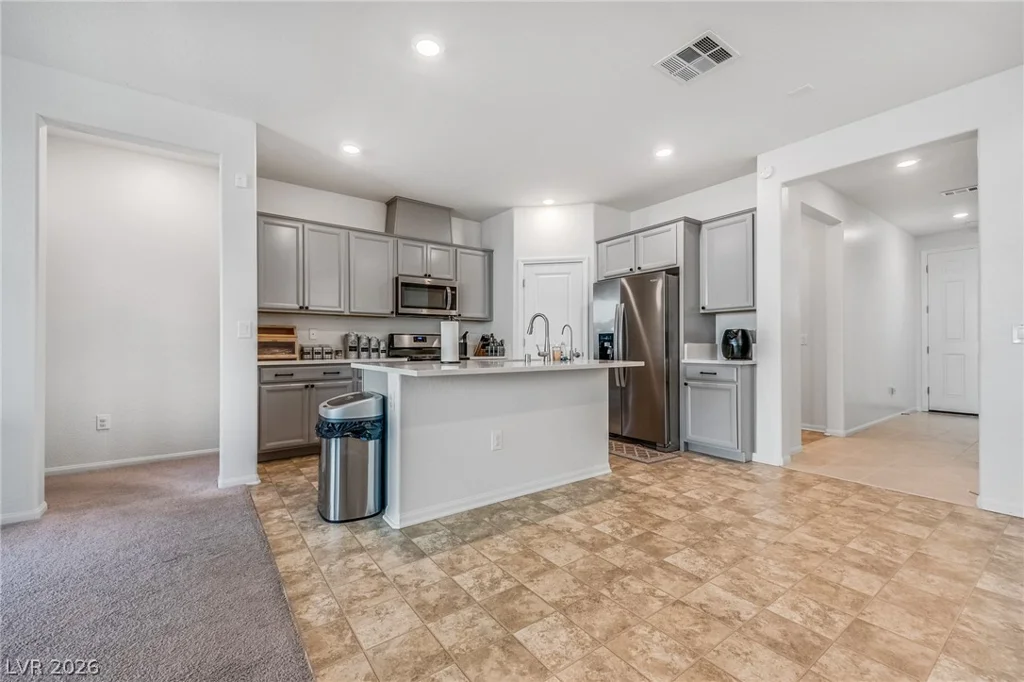 6329 Voss, North Las Vegas, NV 89081