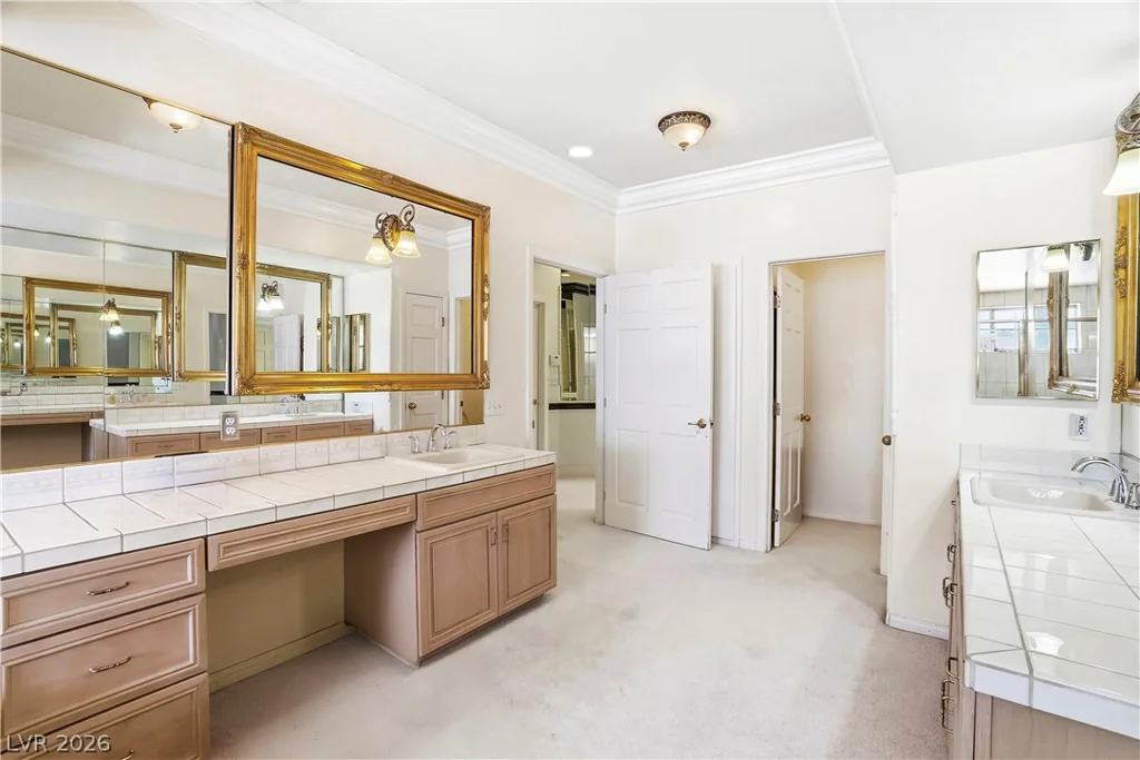 26 Princeville, Las Vegas, NV 89113