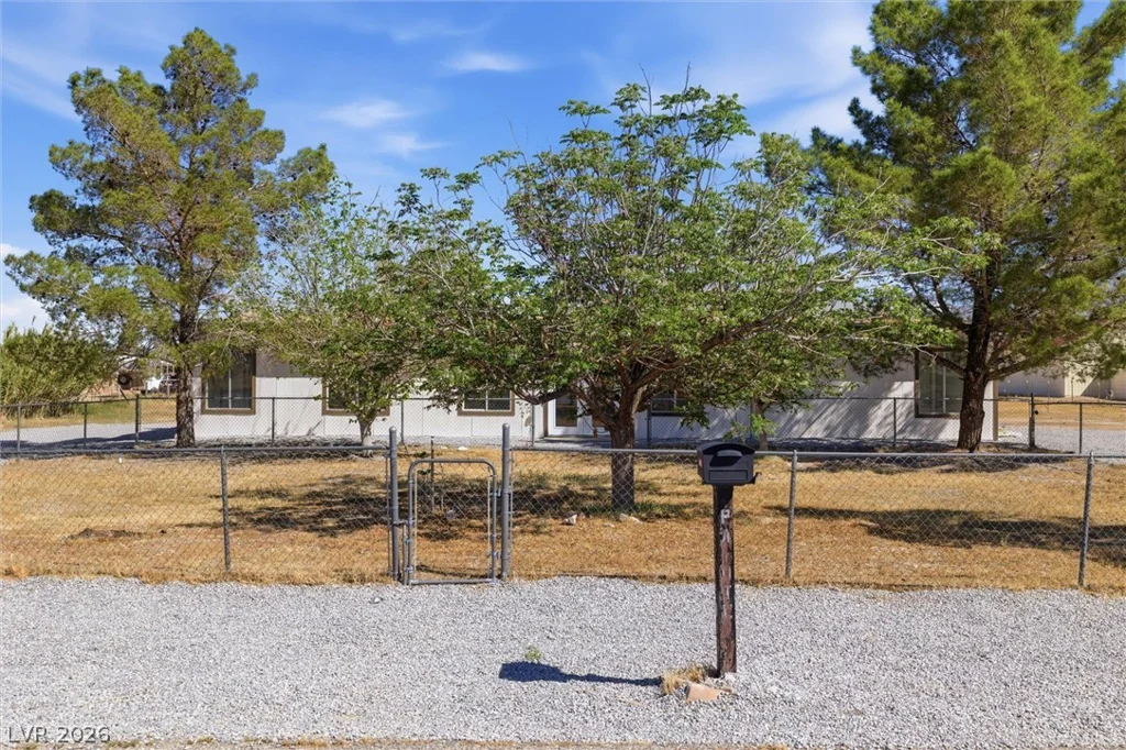3660 Paiute, Pahrump, NV 89061
