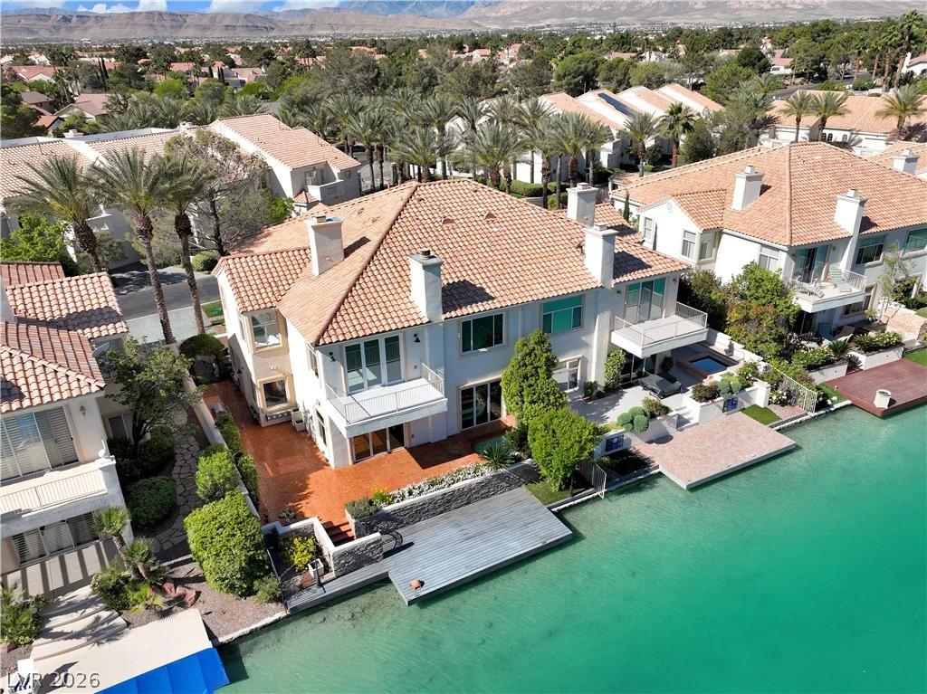 8740 Carlitas Joy, Las Vegas, NV 89117