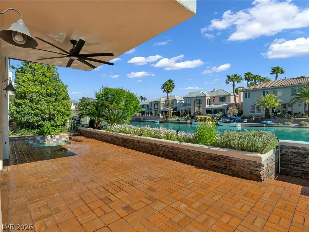 8740 Carlitas Joy, Las Vegas, NV 89117