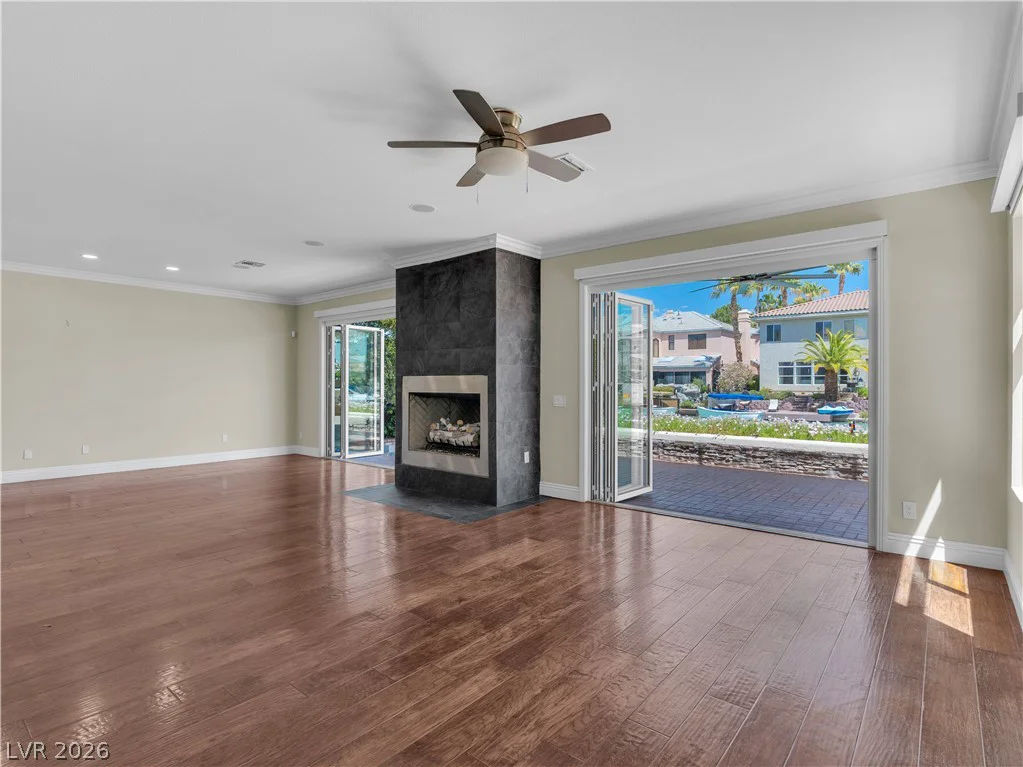8740 Carlitas Joy, Las Vegas, NV 89117