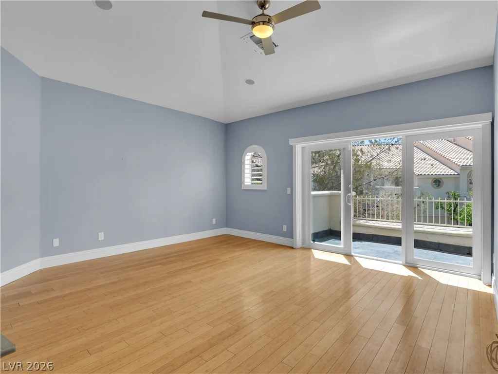 8740 Carlitas Joy, Las Vegas, NV 89117