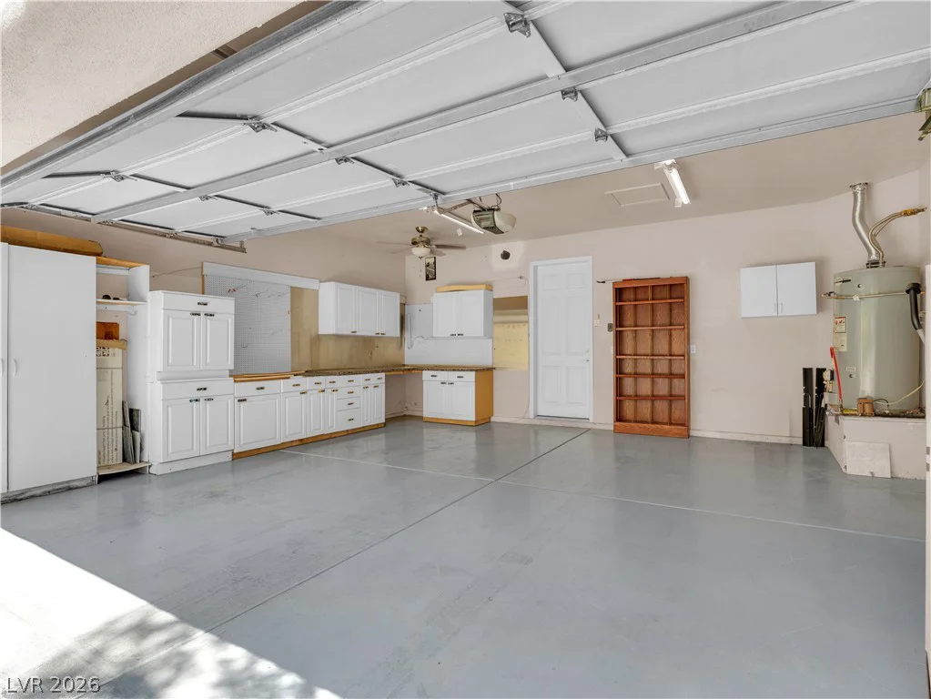 8740 Carlitas Joy, Las Vegas, NV 89117