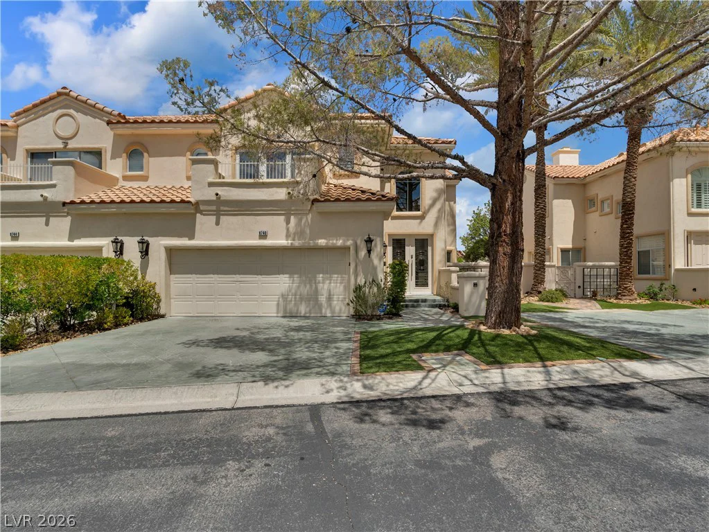 8740 Carlitas Joy, Las Vegas, NV 89117