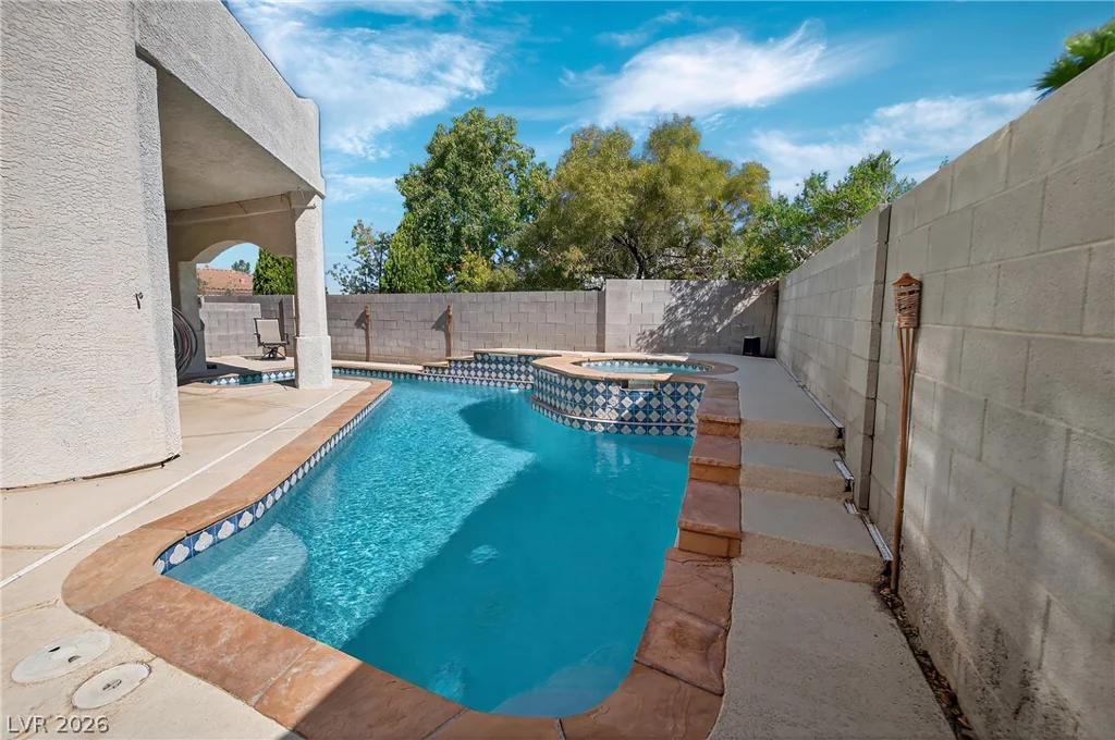 2484 Lower Meadows, Henderson, NV 89052