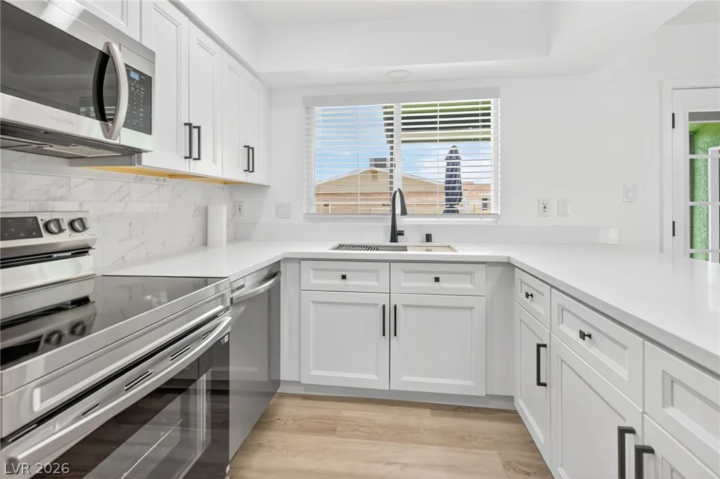 405 Scenic Dr, Henderson, NV 89002