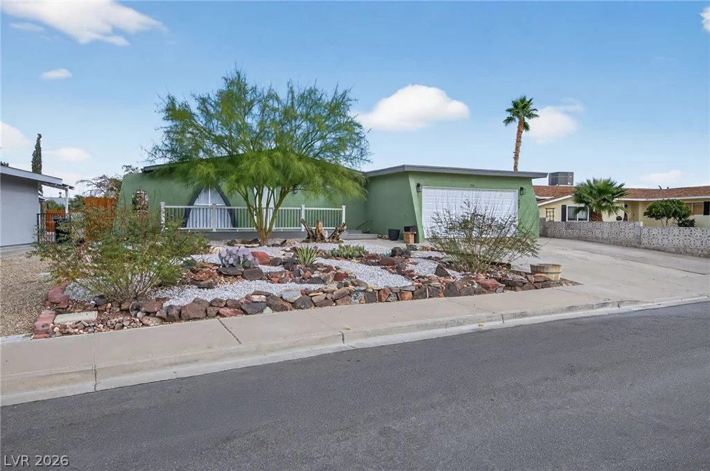 405 Scenic Dr, Henderson, NV 89002