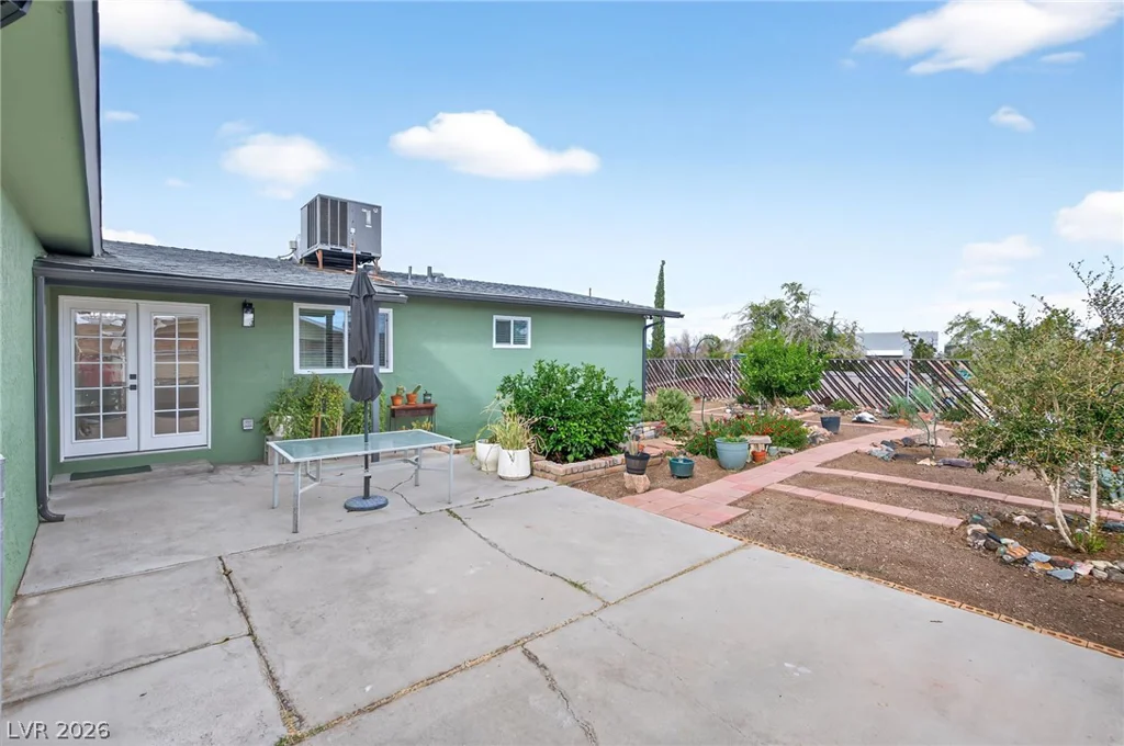 405 Scenic Dr, Henderson, NV 89002