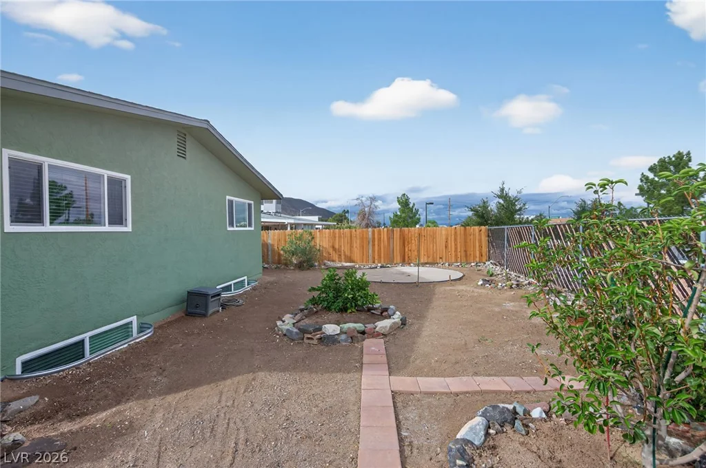 405 Scenic Dr, Henderson, NV 89002