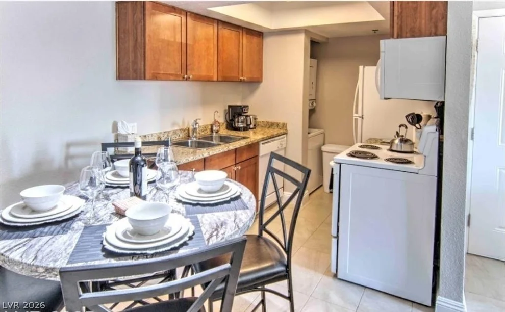 4200 Valley View, Las Vegas, NV 89103