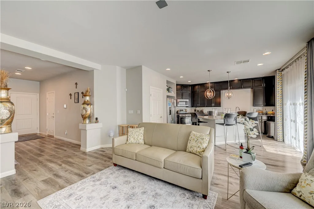 6543 Averill Creek, Las Vegas, NV 89118
