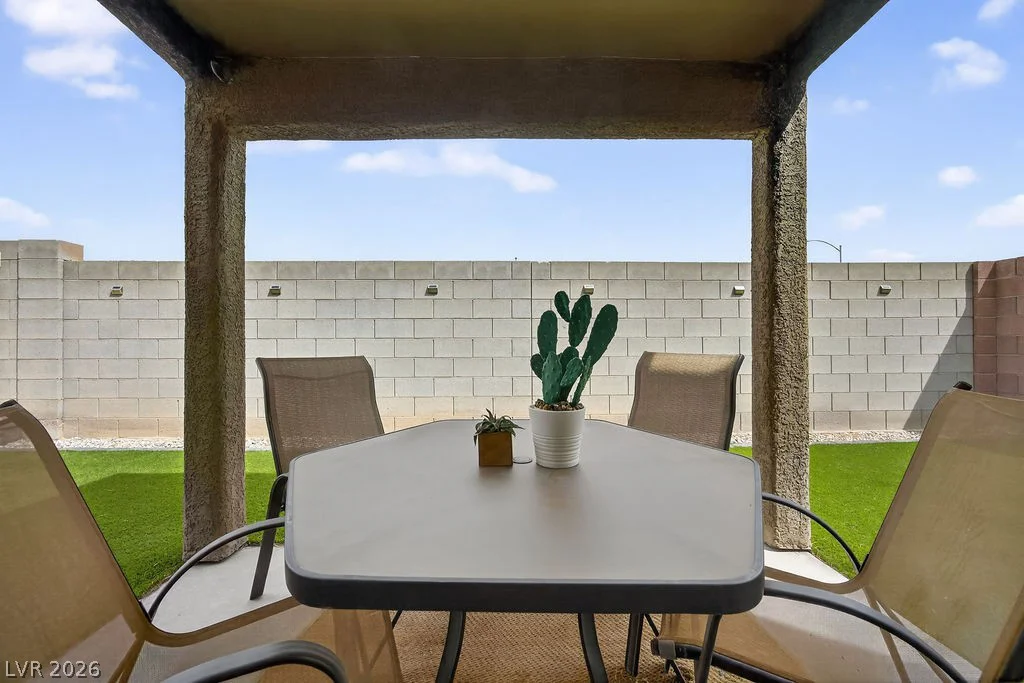 5196 Clatsop, Las Vegas, NV 89122