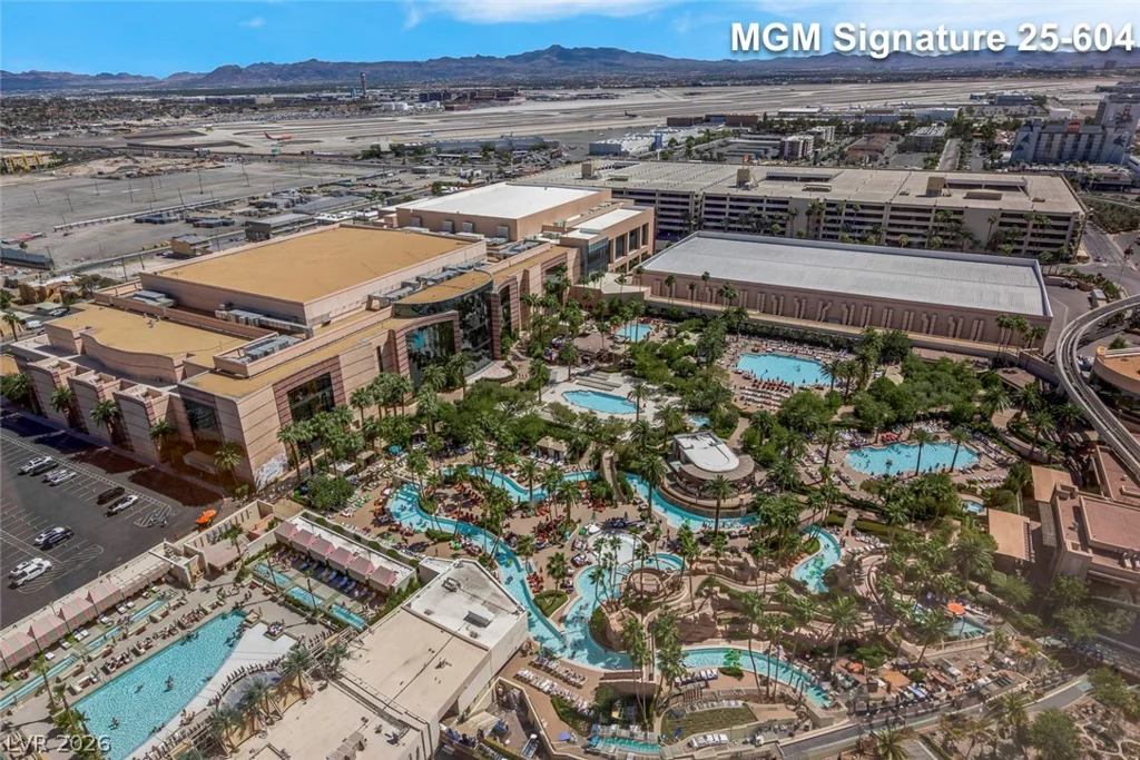 145 Harmon, Las Vegas, NV 89109
