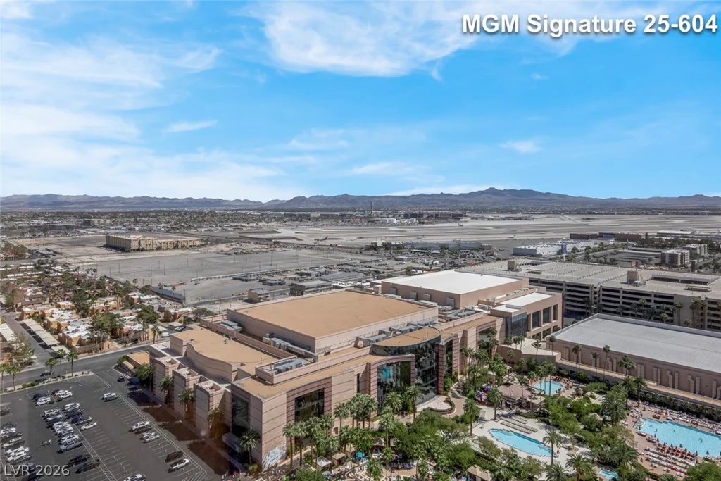 145 Harmon, Las Vegas, NV 89109