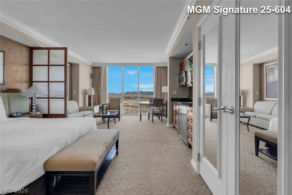 145 Harmon, Las Vegas, NV 89109