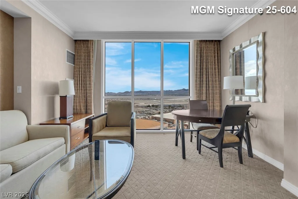 145 Harmon, Las Vegas, NV 89109