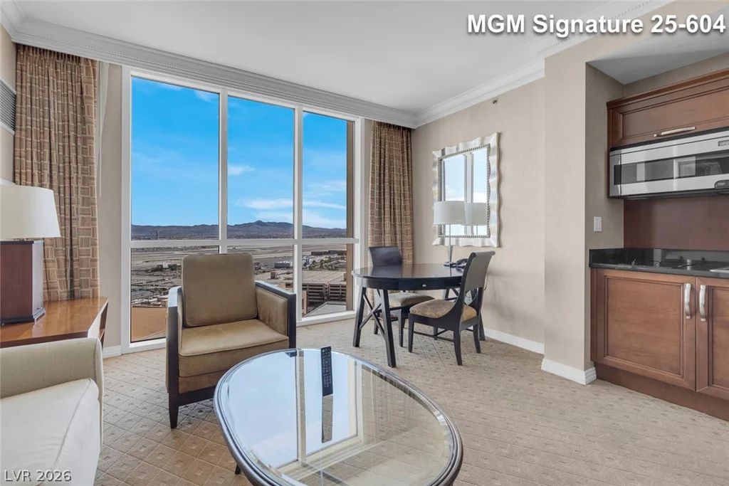 145 Harmon, Las Vegas, NV 89109