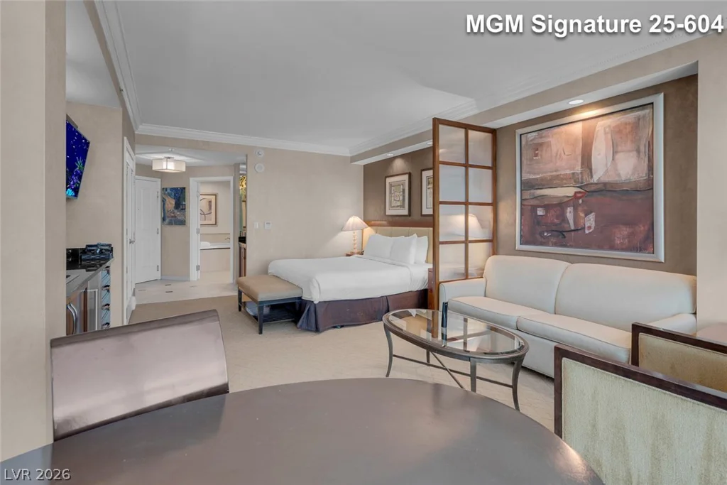 145 Harmon, Las Vegas, NV 89109
