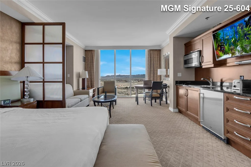 145 Harmon, Las Vegas, NV 89109