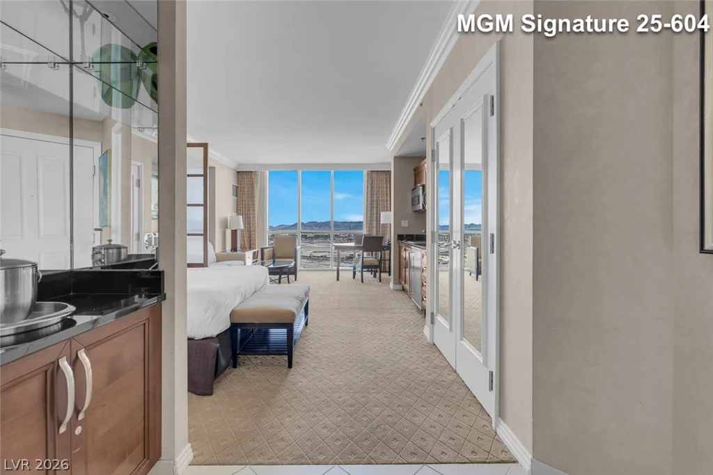 145 Harmon, Las Vegas, NV 89109