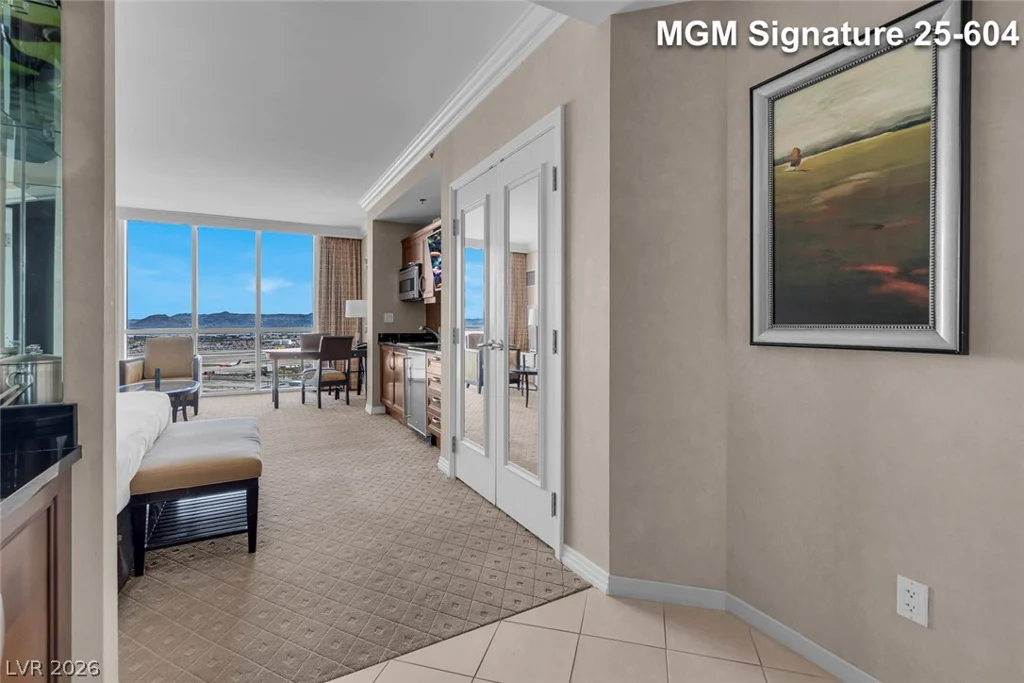 145 Harmon, Las Vegas, NV 89109