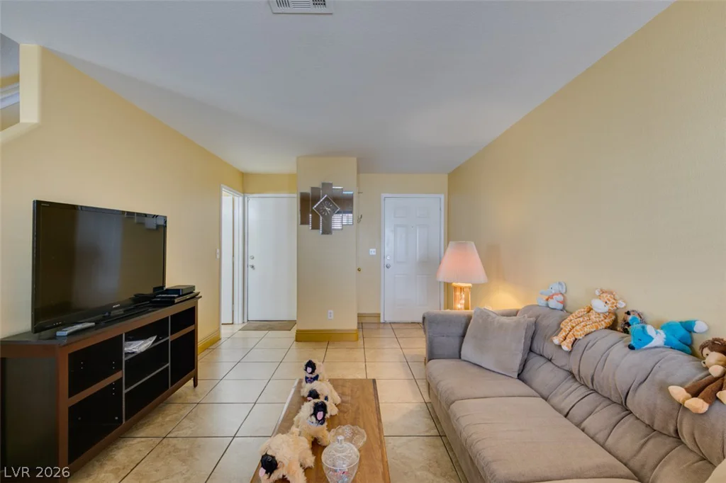 5330 Charleston, Las Vegas, NV 89142