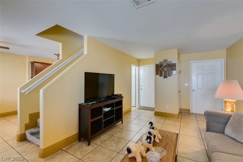 5330 Charleston, Las Vegas, NV 89142
