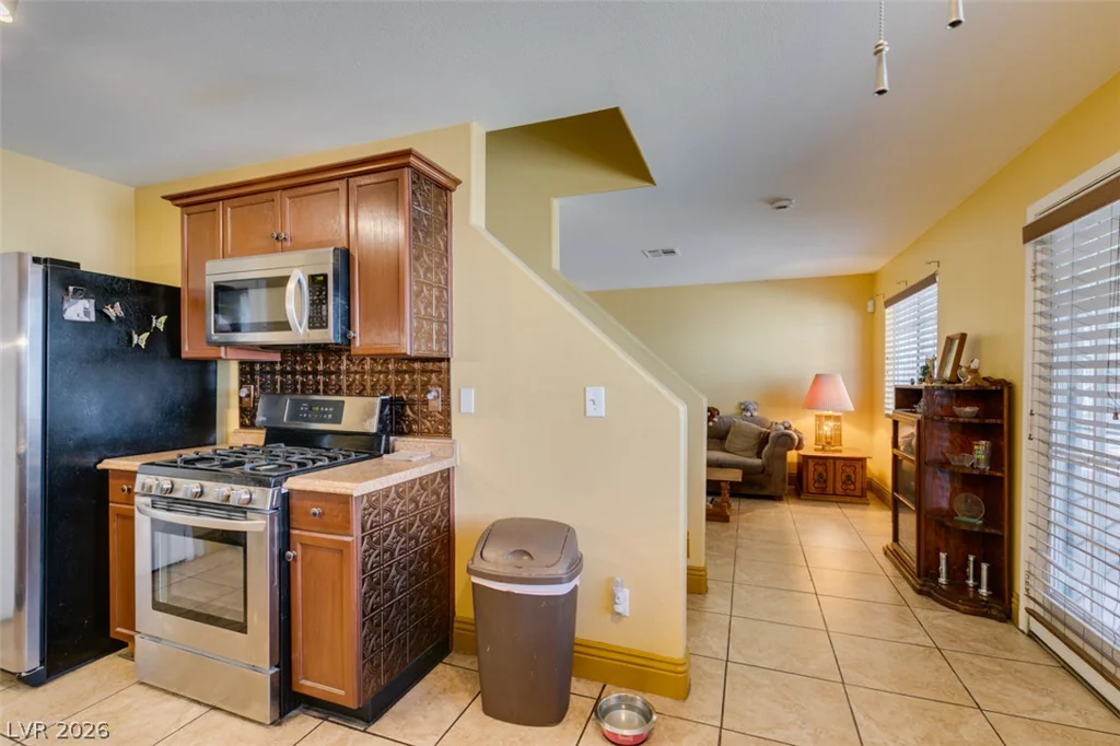 5330 Charleston, Las Vegas, NV 89142