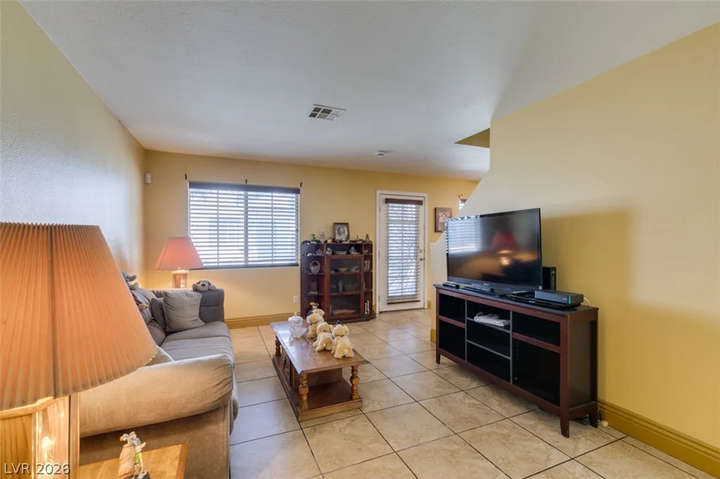 5330 Charleston, Las Vegas, NV 89142