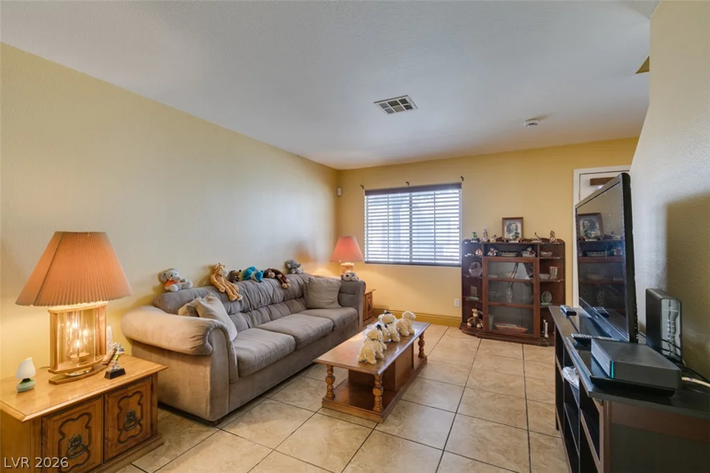 5330 Charleston, Las Vegas, NV 89142