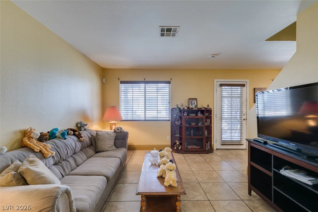 5330 Charleston, Las Vegas, NV 89142