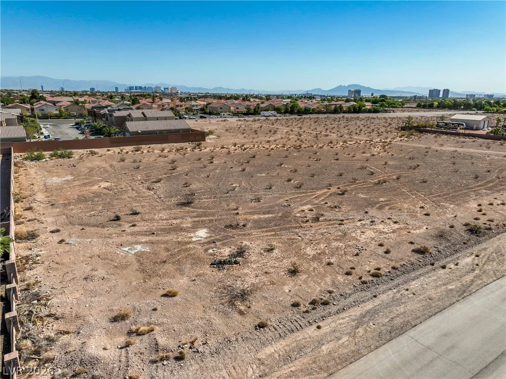 Raven, Las Vegas, NV 89139
