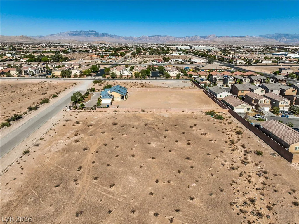 Raven, Las Vegas, NV 89139