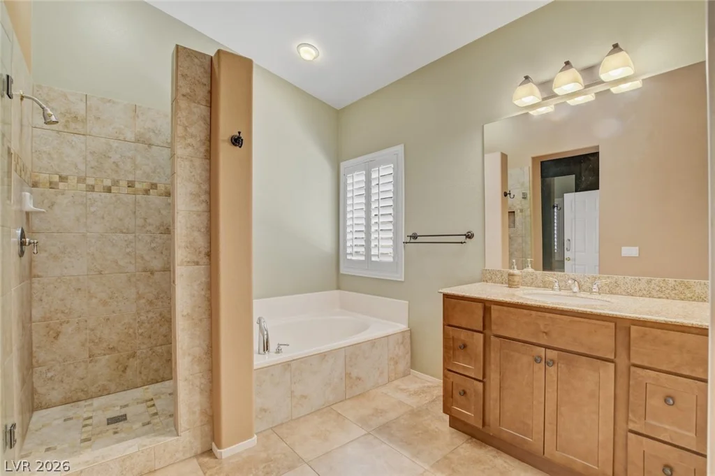 8225 Aurora Peak, Las Vegas, NV 89131