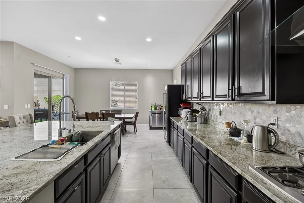 782 Glistening Light, Henderson, NV 89052