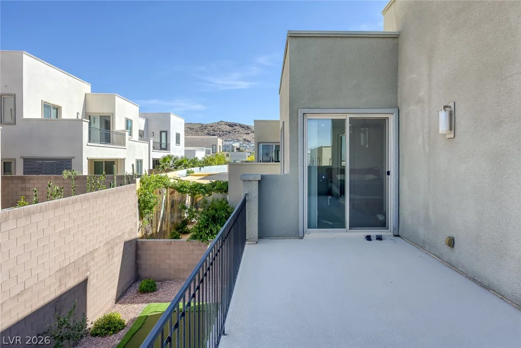 782 Glistening Light, Henderson, NV 89052